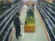 Денис Евсюков в супермаркете 
