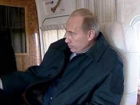 Путин в самолете. Фото: http://img.lenta.ru