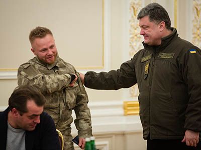 Петр Порошенко и Сергей (Малюта) Коротких (Источник: http://www.rbc.ua/)