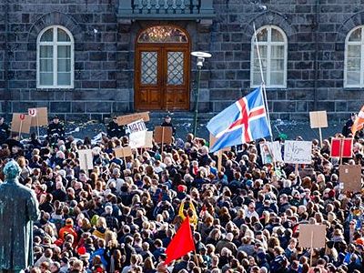 Акция протеста в Исландии. Фото: bbc.co.uk