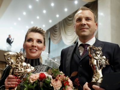 Ольга Скабеева и Евгений Попов. Фото: Артем Геодакян / ТАСС